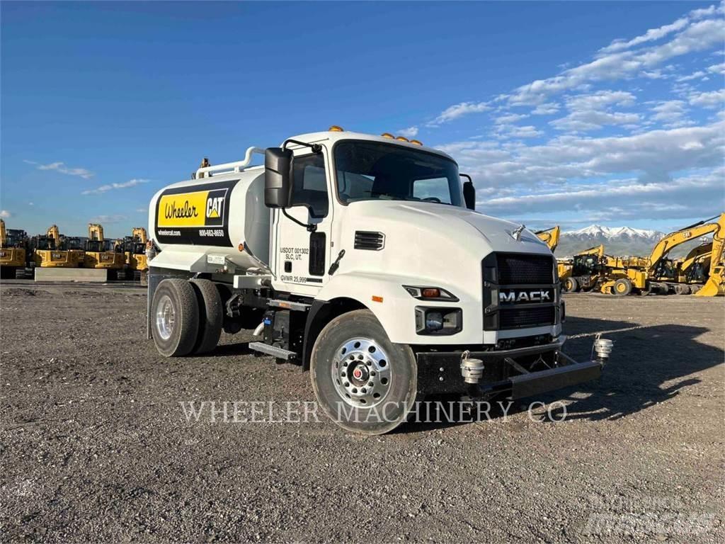Mack WT2000 A Säiliöautot