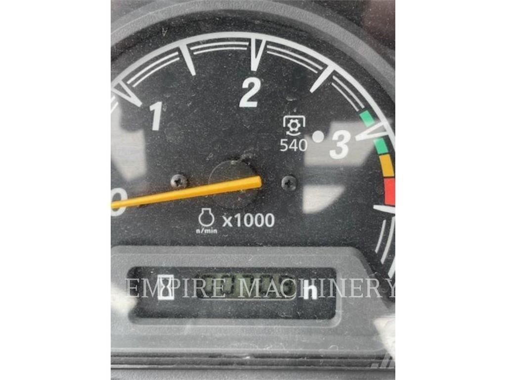 Massey Ferguson GC1725M Traktorit