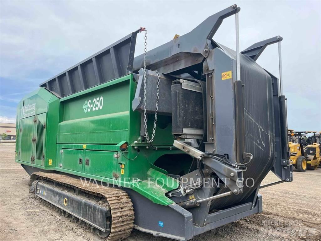 McCloskey ES250 Murskaimet