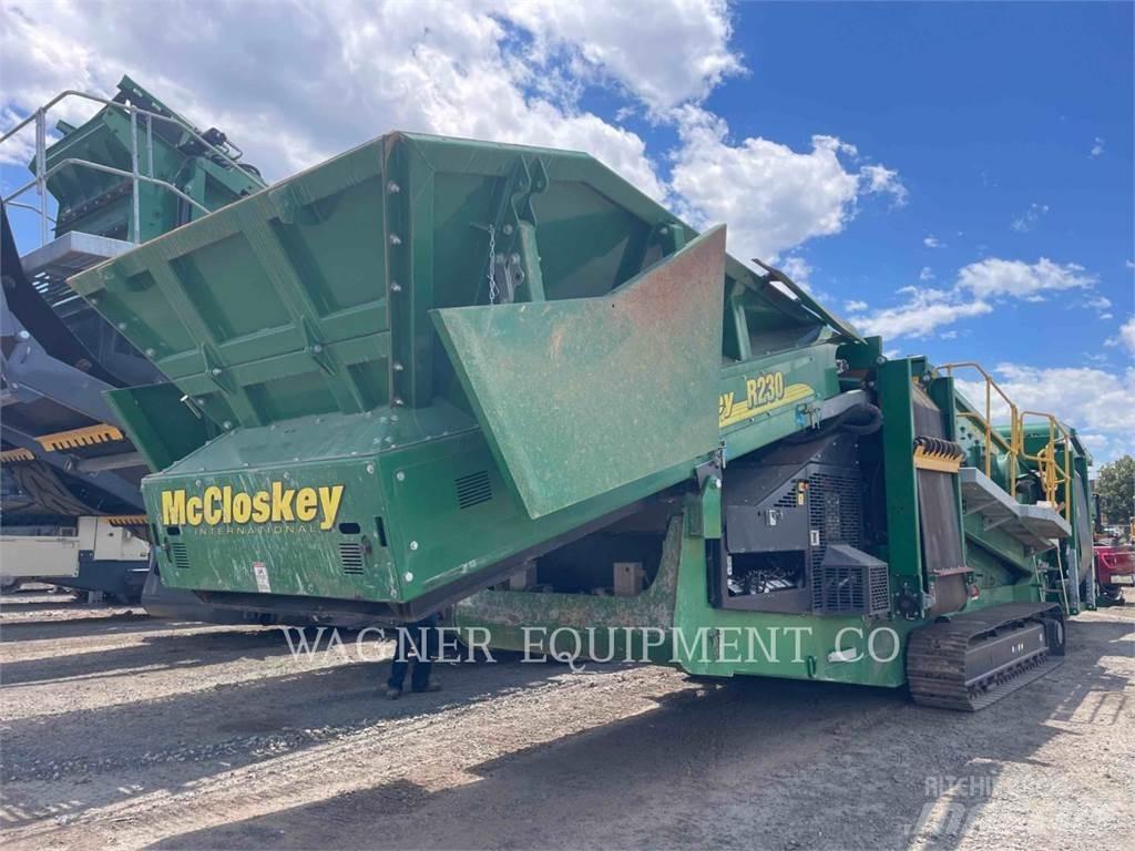 McCloskey R230 Murskaimet