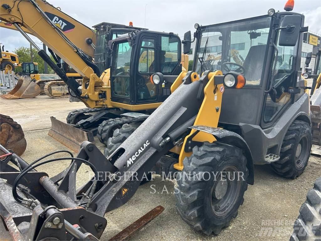Mecalac AX850 Pyöräkuormaajat