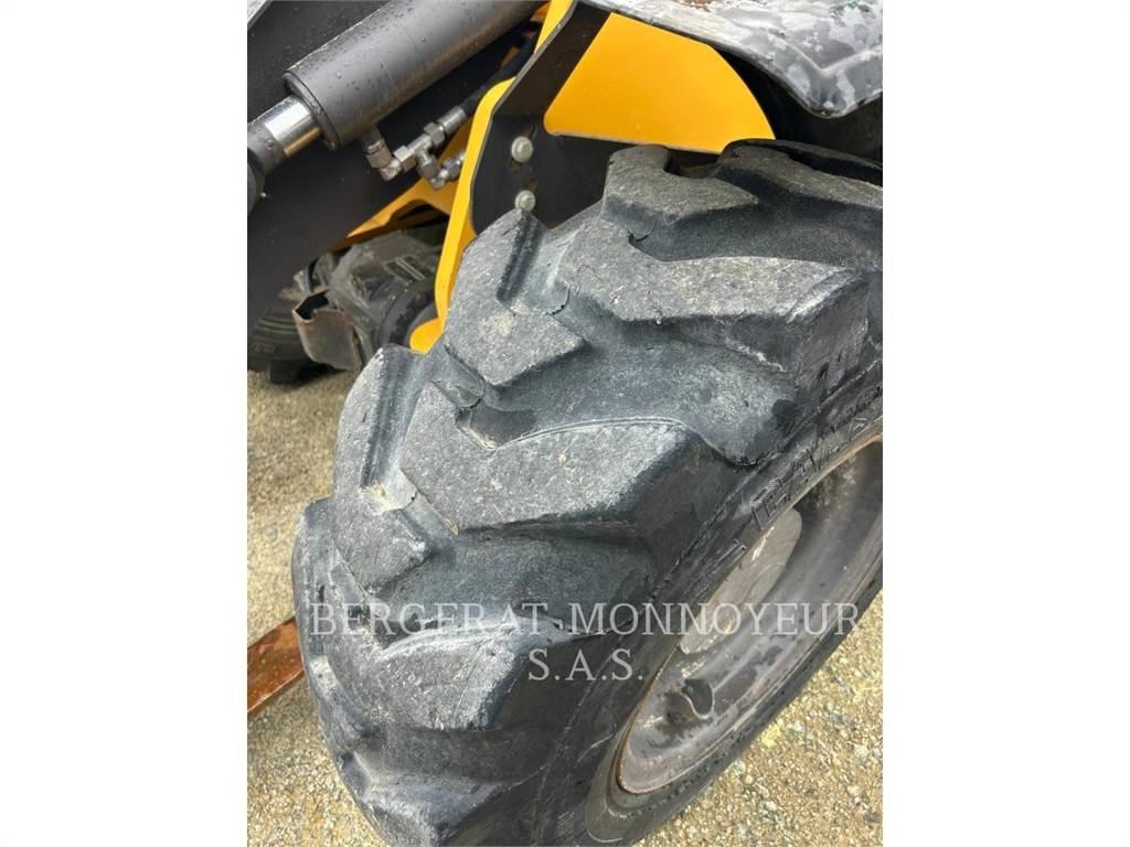 Mecalac AX850 Pyöräkuormaajat