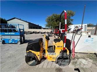 MultiQuip RL AR14H Tandemjyrät