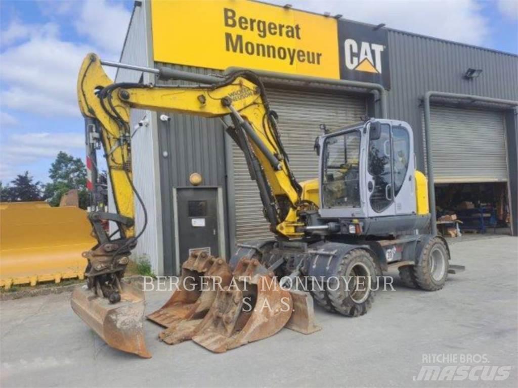 Neuson EW100 Pyöräkaivukoneet