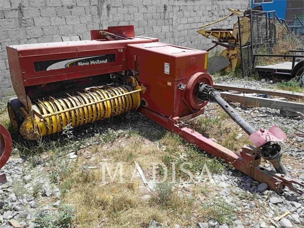 New Holland 570 Harvesterit