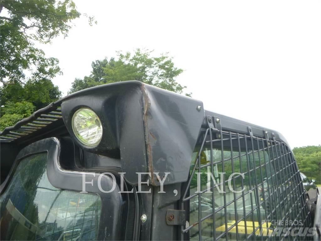 New Holland L228 Liukuohjatut kuormaajat