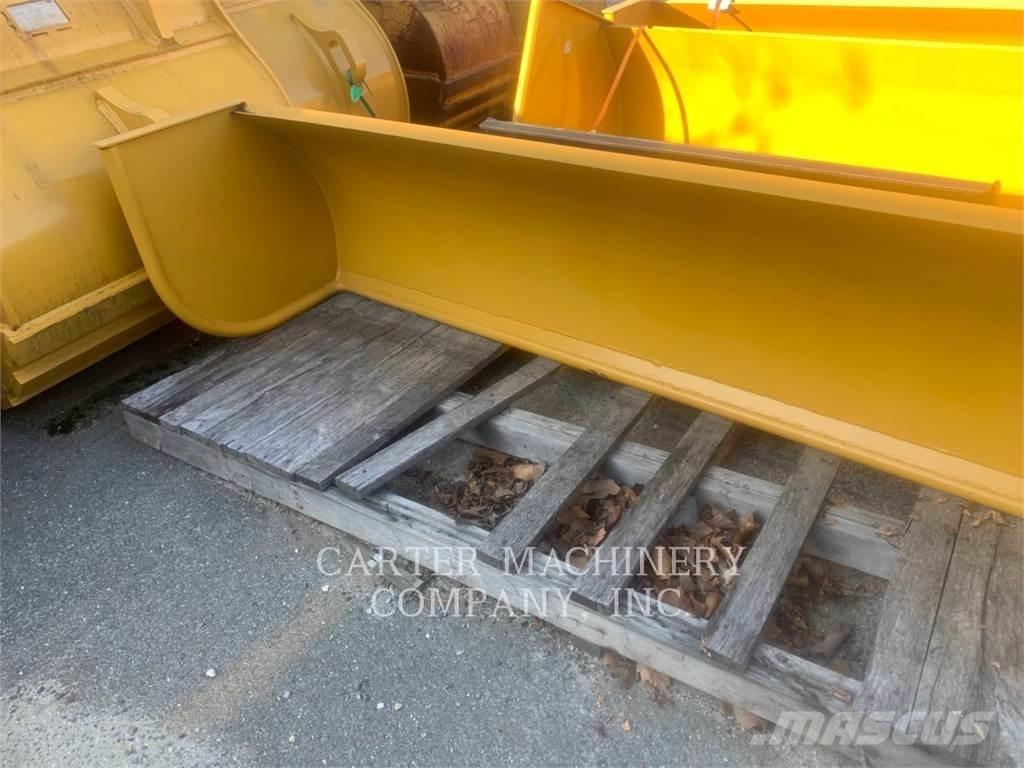 Protec SNOW TURF PUSHER Lumilingot