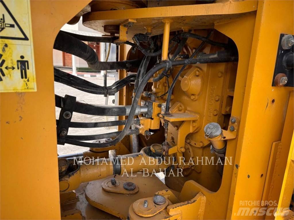 SEM MACHINERY SEM660D Pyöräkuormaajat