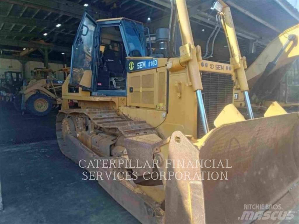 SEM MACHINERY SEM816D Telaketjupuskutraktorit