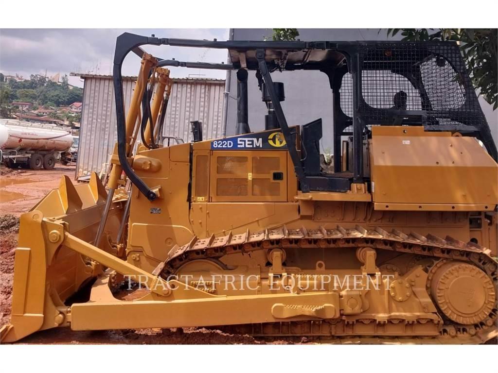 SEM MACHINERY SEM822D Telaketjupuskutraktorit