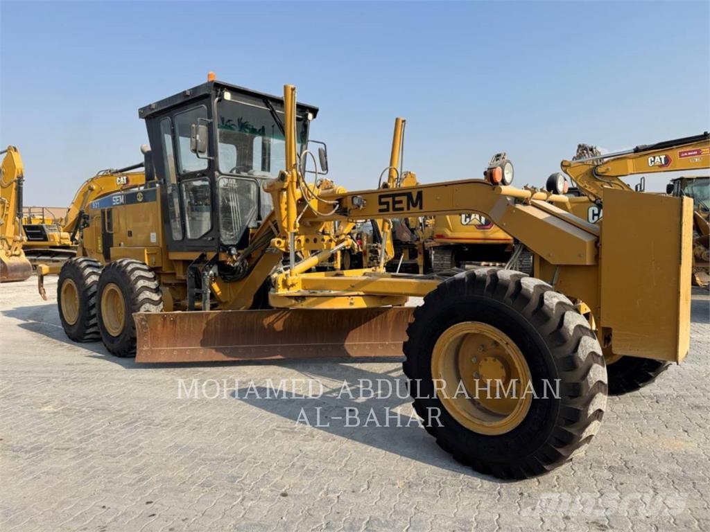 SEM MACHINERY SEM921 Tiehöylät