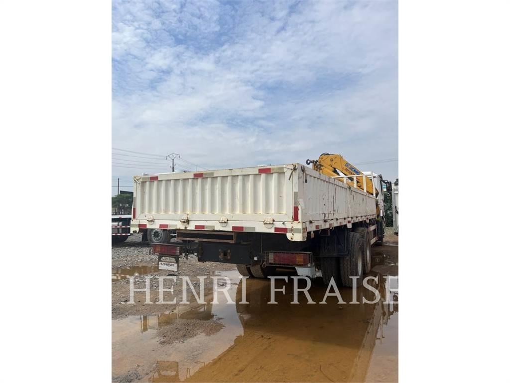 Shacman CAMION GRUE 12T Mobiilinosturit