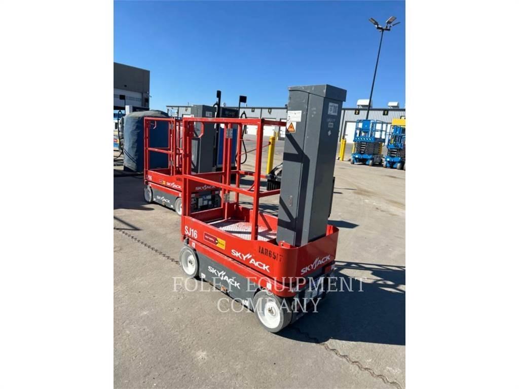 Skyjack SJ16 Saksilavat