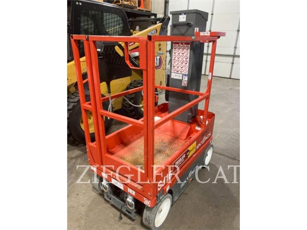 Skyjack SJ16 Saksilavat