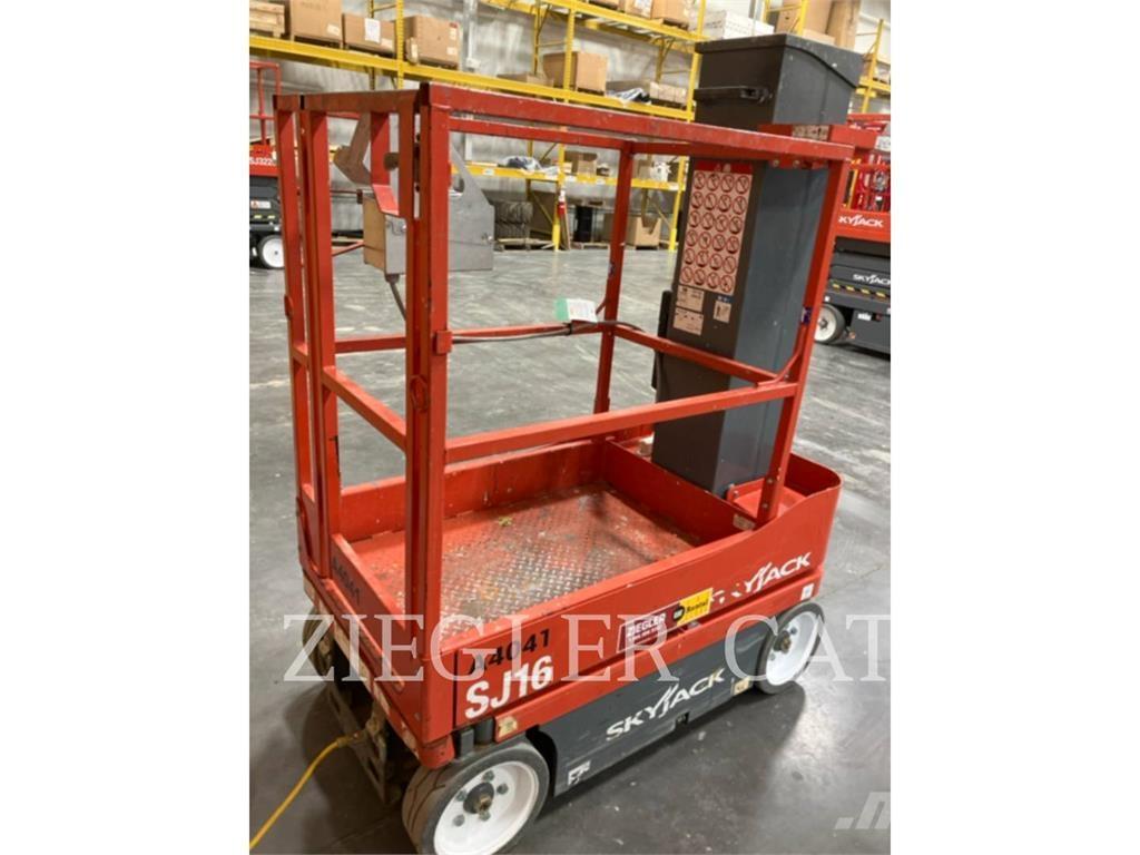 Skyjack SJ16 Saksilavat