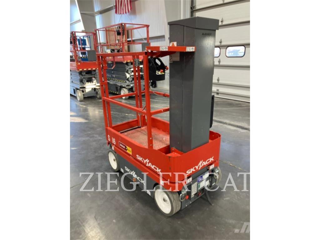 Skyjack SJ16 Saksilavat