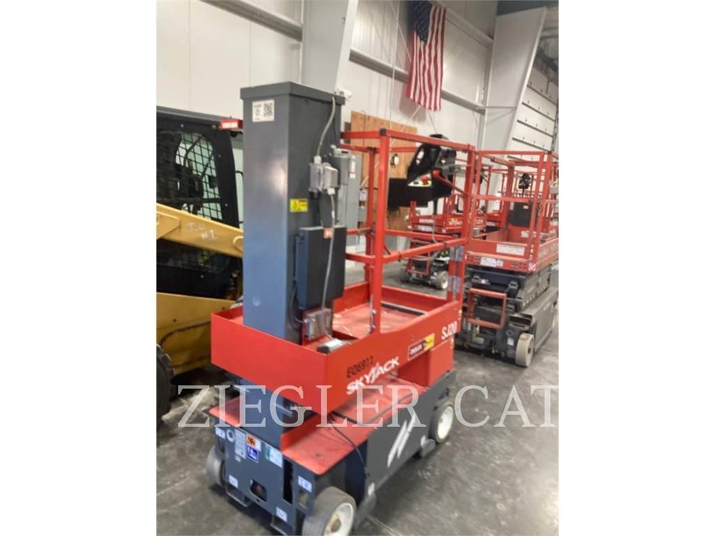 Skyjack SJ20 Saksilavat
