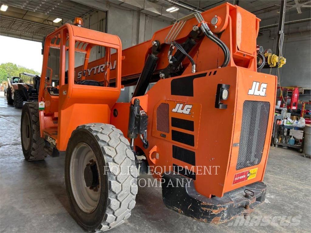 SkyTrak 6042O Kurottajat