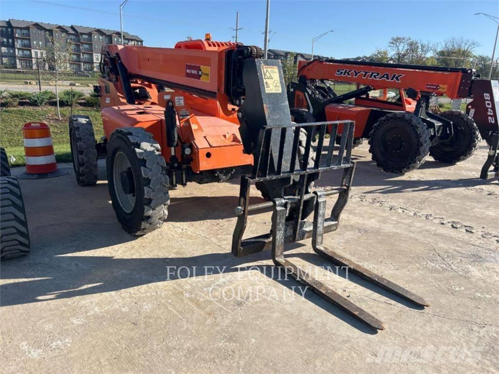 SkyTrak 6042O Kurottajat