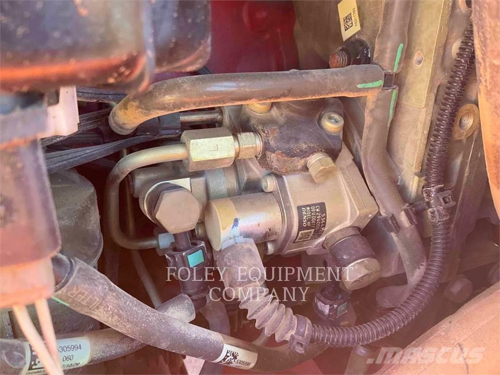 SkyTrak 6042O Kurottajat