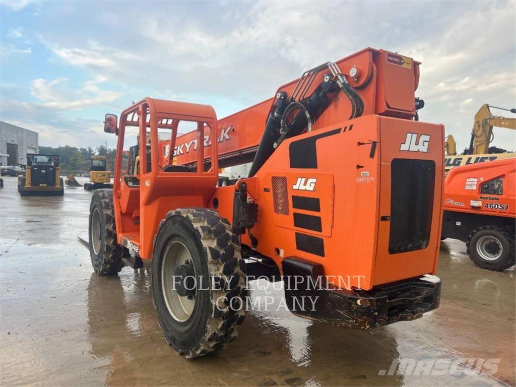 SkyTrak 8042O Kurottajat