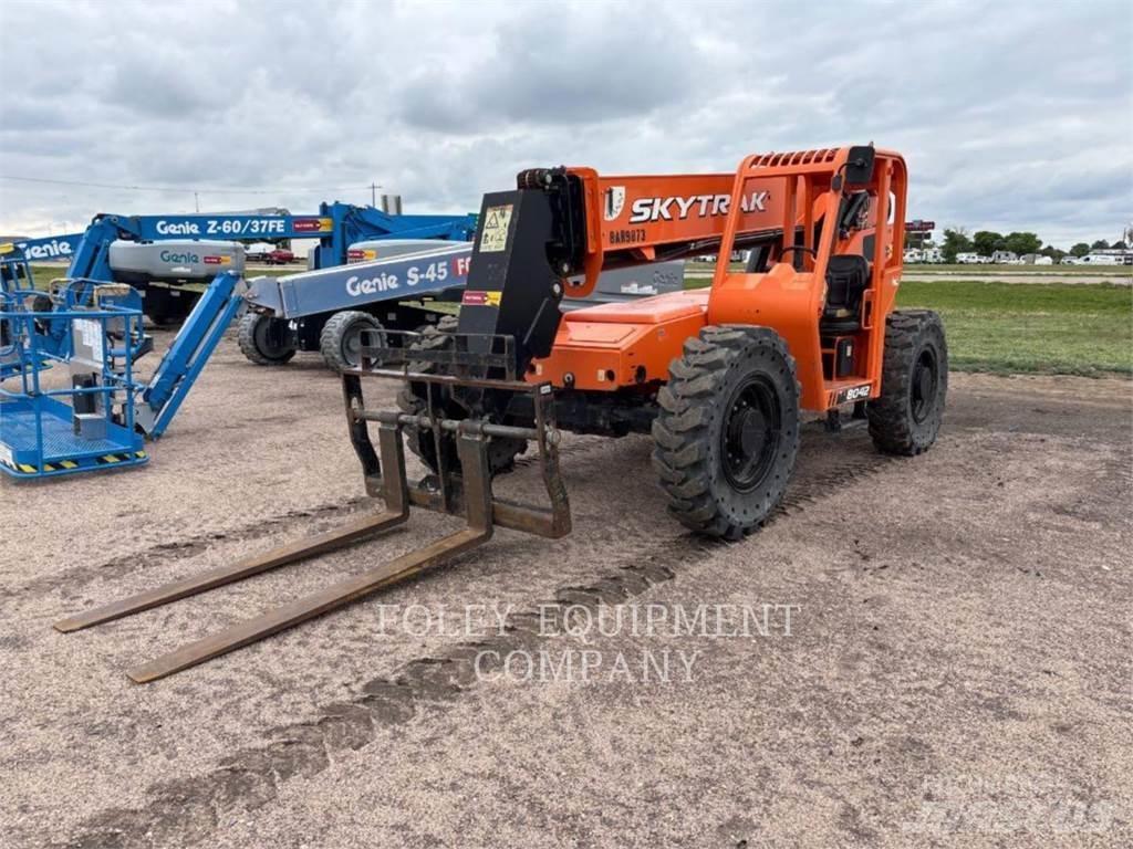 SkyTrak 8042O Kurottajat