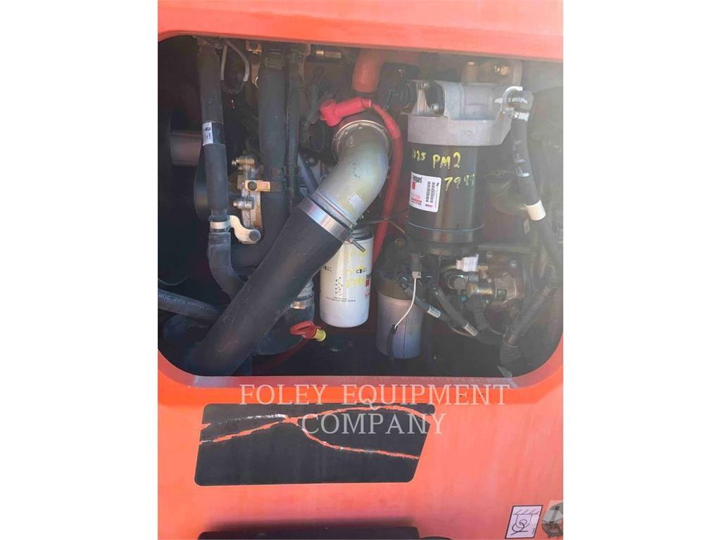 SkyTrak 8042O Kurottajat