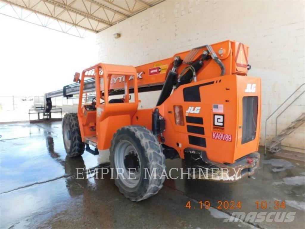 SkyTrak TL8042 Kurottajat