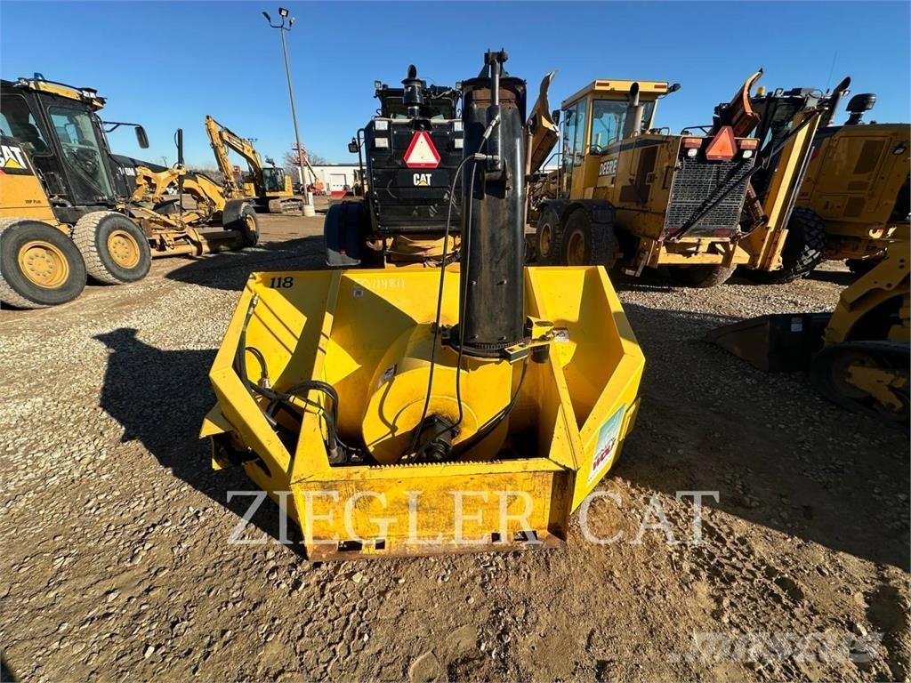 SnowWolf 84 SNOWBLOWER Lumilingot