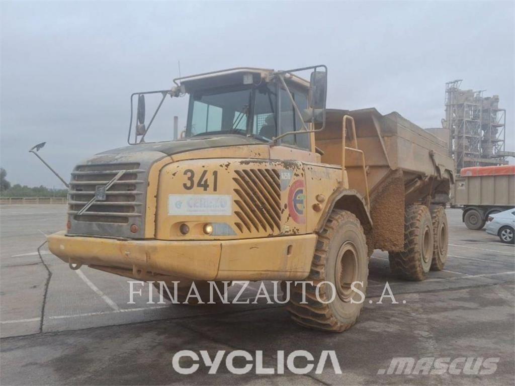 Volvo A25D Dumpperit