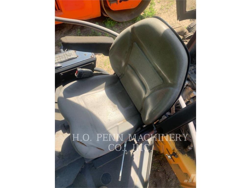 Volvo D110B Tiivistyskoneet