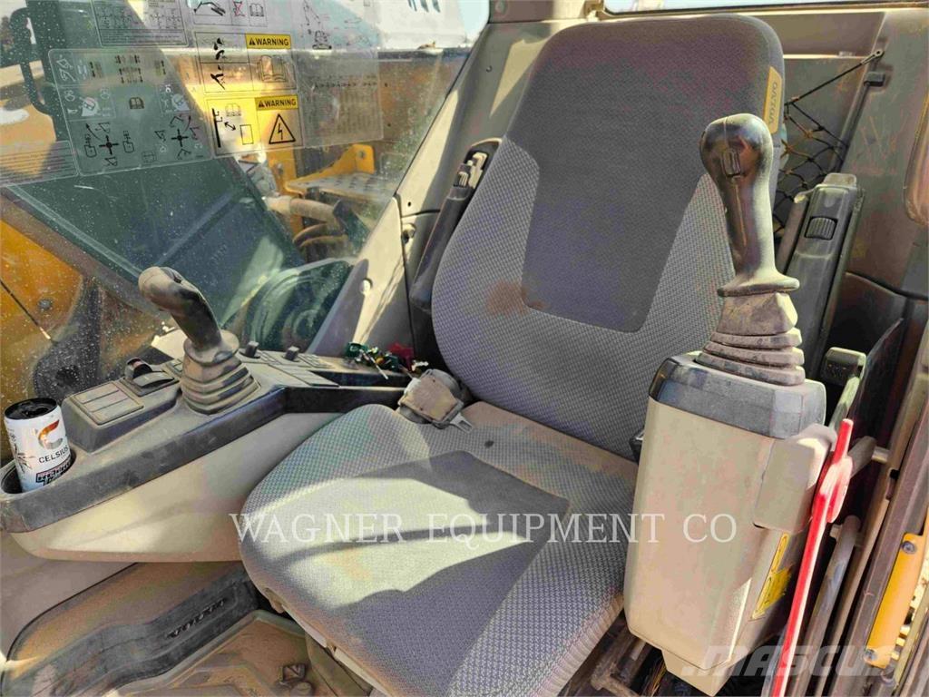 Volvo ECR235EL Telakaivukoneet