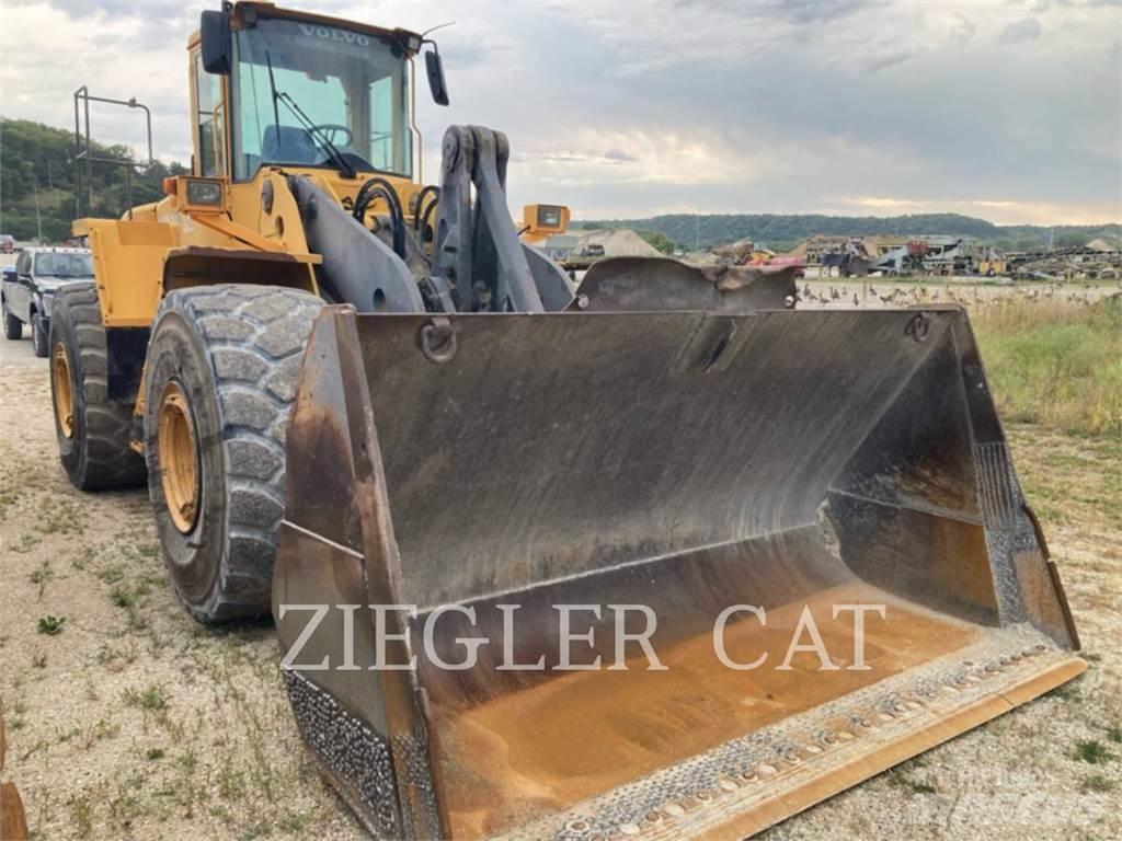 Volvo L220E Pyöräkuormaajat