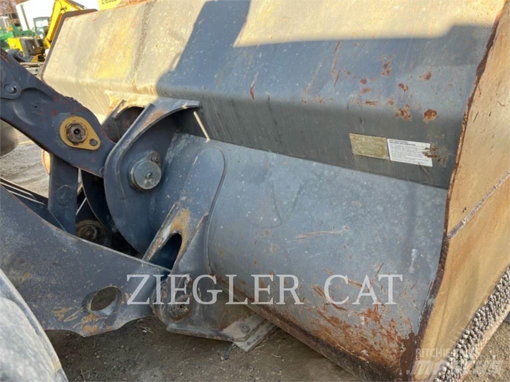 Volvo L220E Pyöräkuormaajat