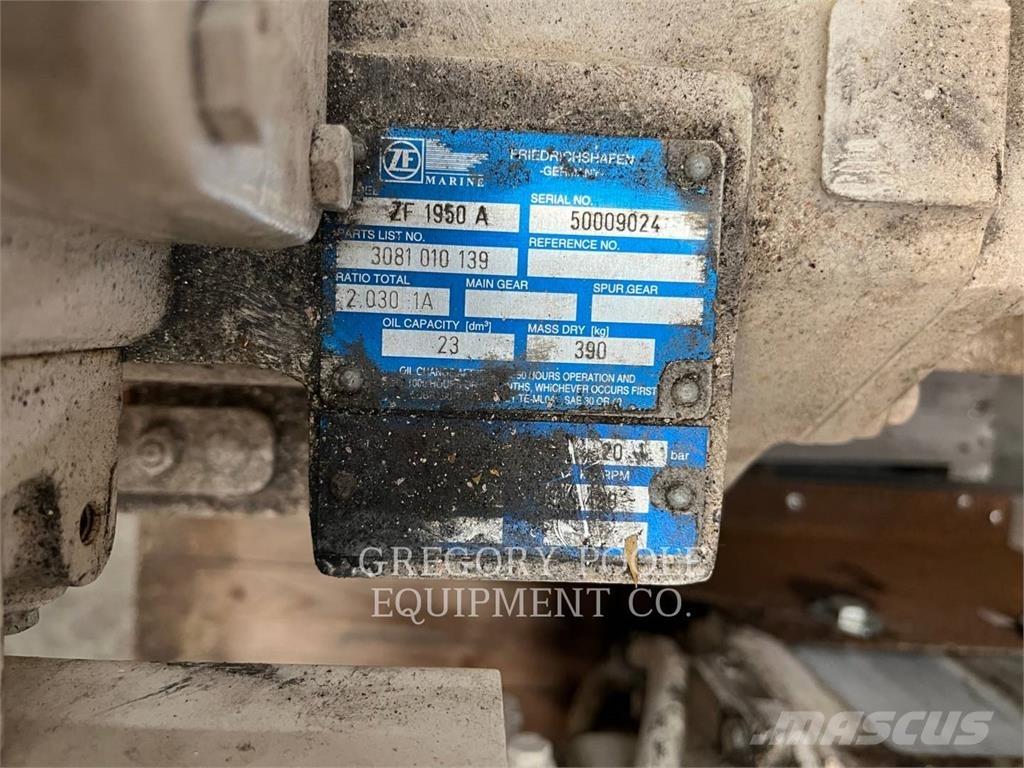 ZF TRANSMISSION 1950A Laivojen apumoottorit