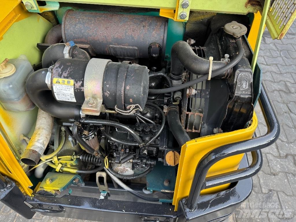 Yanmar B12 Minikaivukoneet < 7t