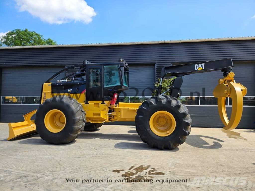 CAT 545 C Juontokoneet