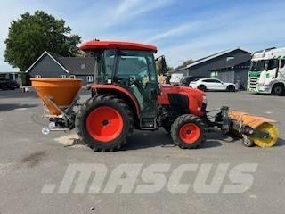 Kubota L2-452 Taajamatraktorit