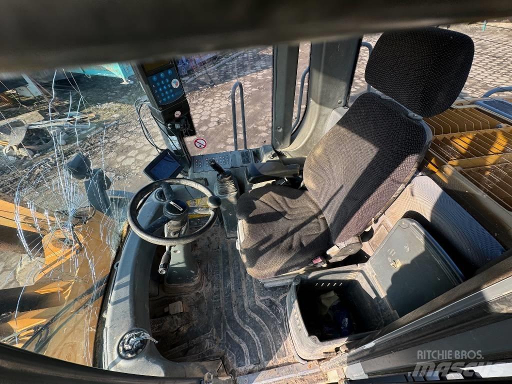 Liebherr L 556 Pyöräkuormaajat