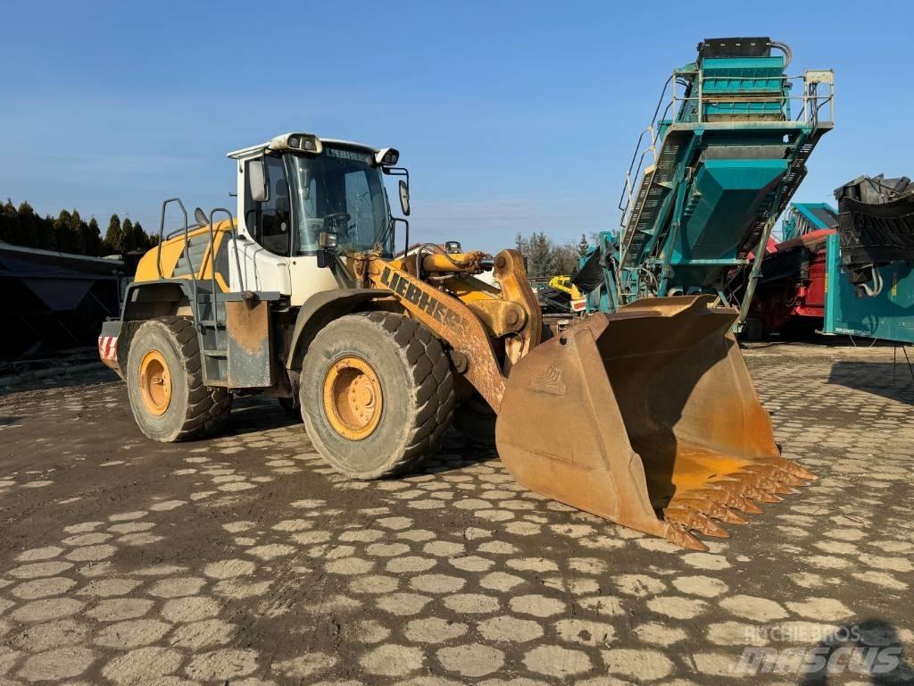 Liebherr L 556 Pyöräkuormaajat