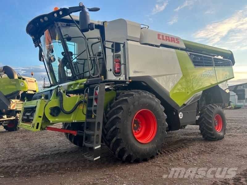 CLAAS LEXION 5400 Leikkuupuimurit