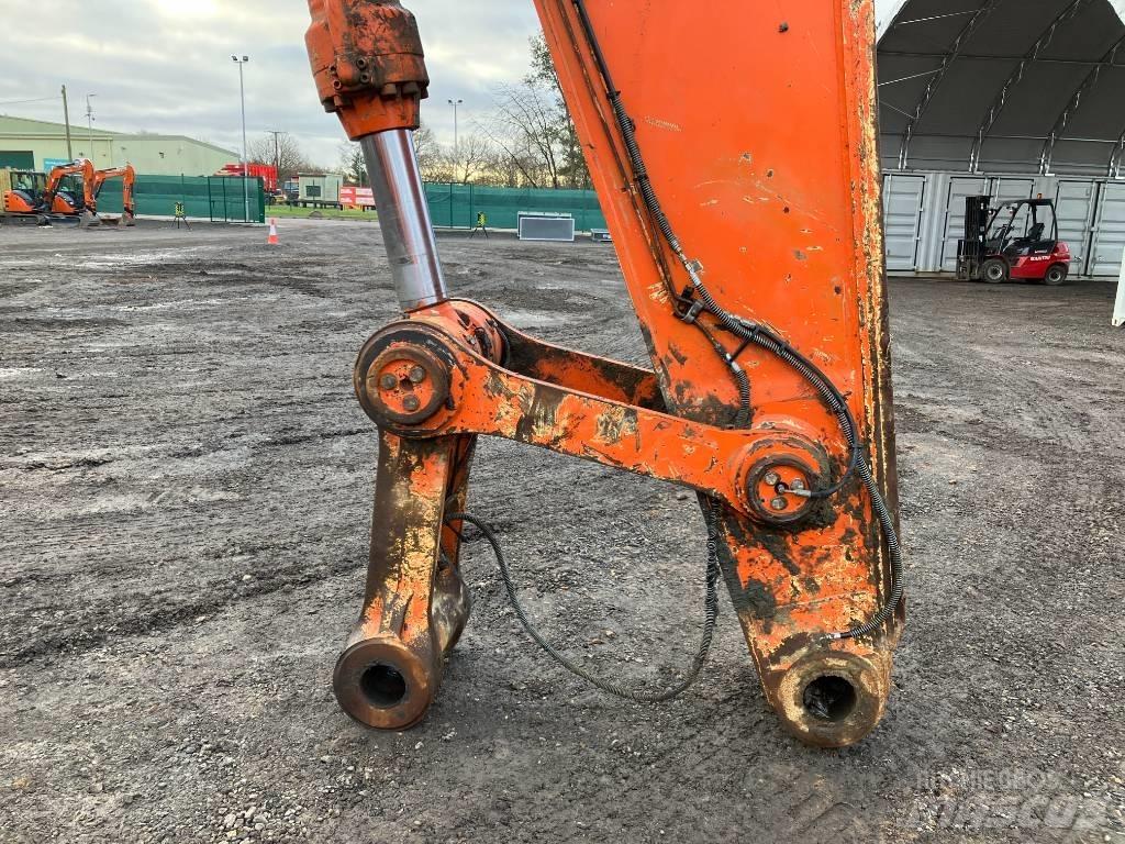 Hitachi ZX670LCH-5B Telakaivukoneet
