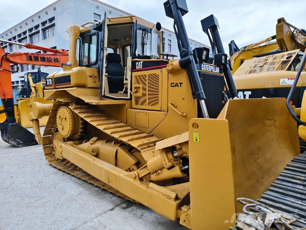 CAT D 7 R Telaketjupuskutraktorit