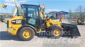 CAT 906 Pyöräkuormaajat