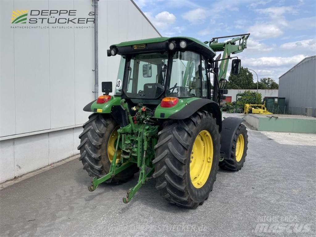 John Deere 5820 Traktorit