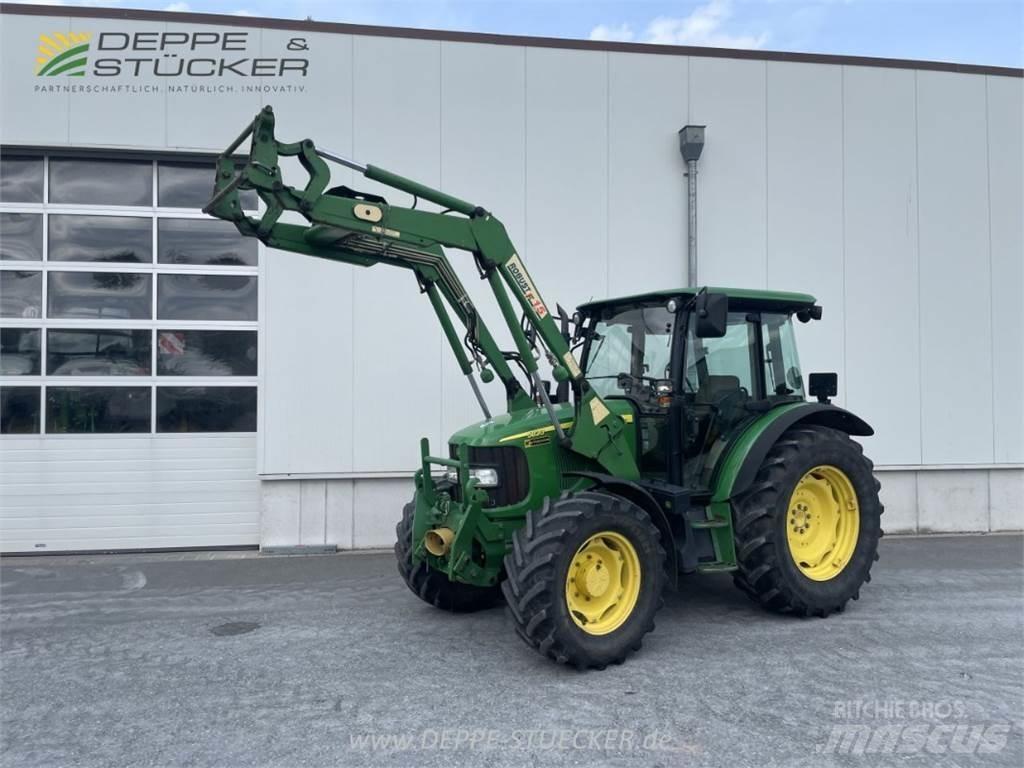 John Deere 5820 Traktorit