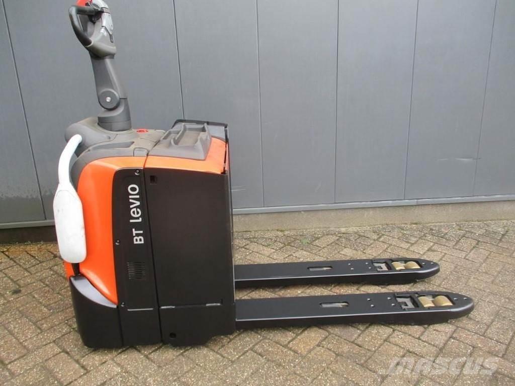 BT LPE 200 Lavansiirtotrukit ajotasolla