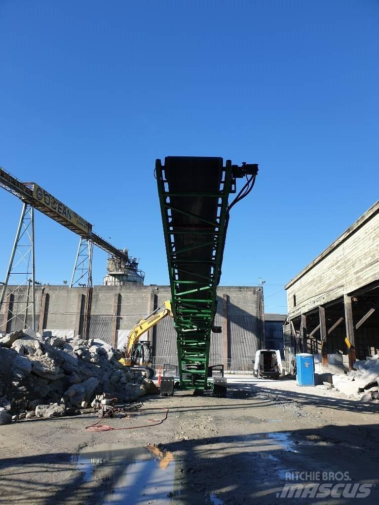 McCloskey ST80 Kuljettimet