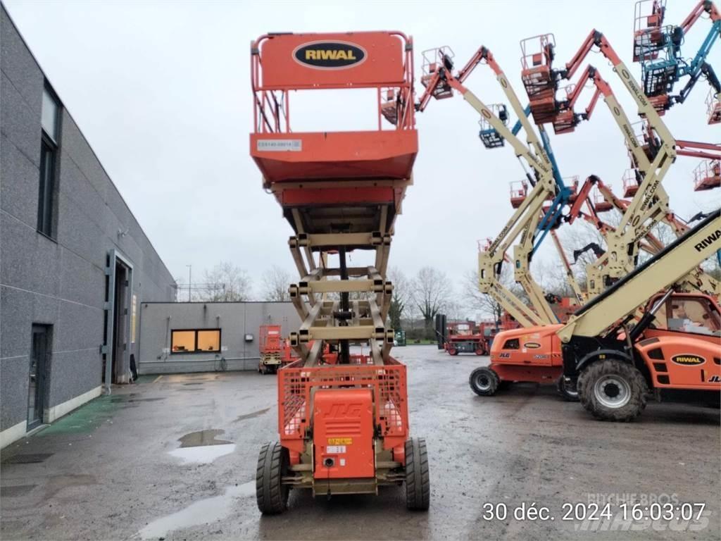 JLG 4069LE Saksilavat