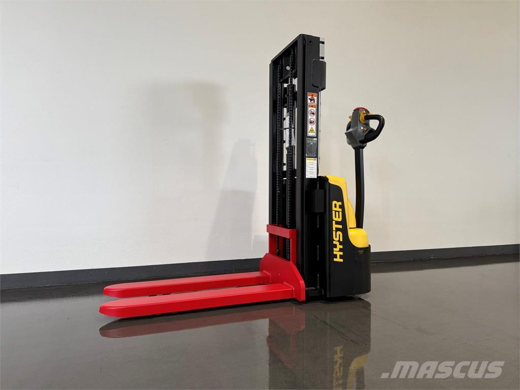 Hyster SC1.2 Ajettavat pinoamisvaunut